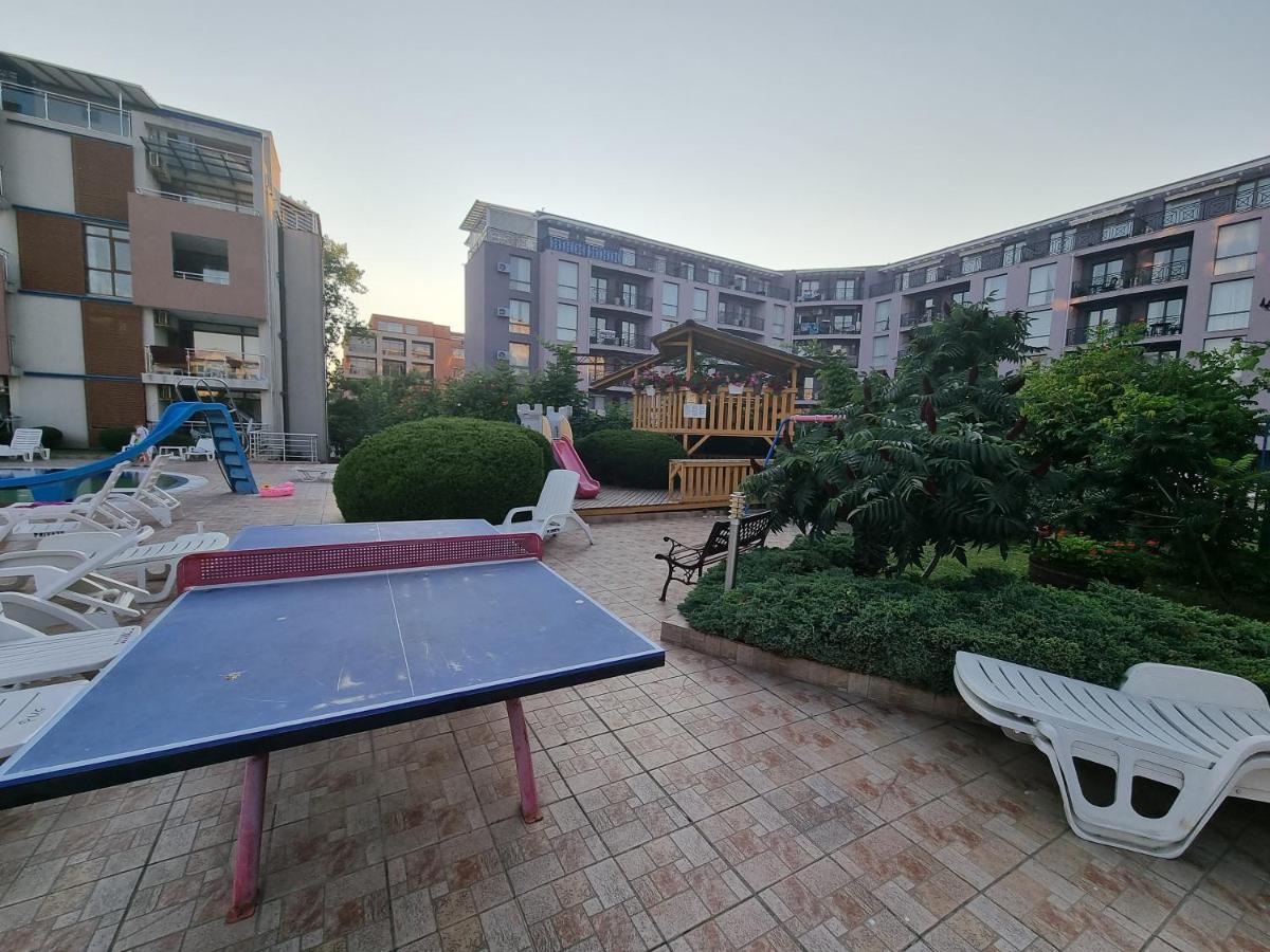 Studio Apartment With Balcony 300M From Beach Sunny Beach Exterior photo