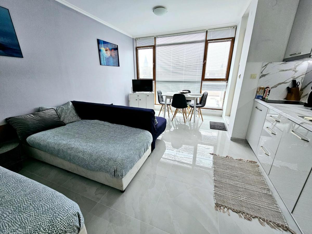 Studio Apartment With Balcony 300M From Beach Sunny Beach Exterior photo