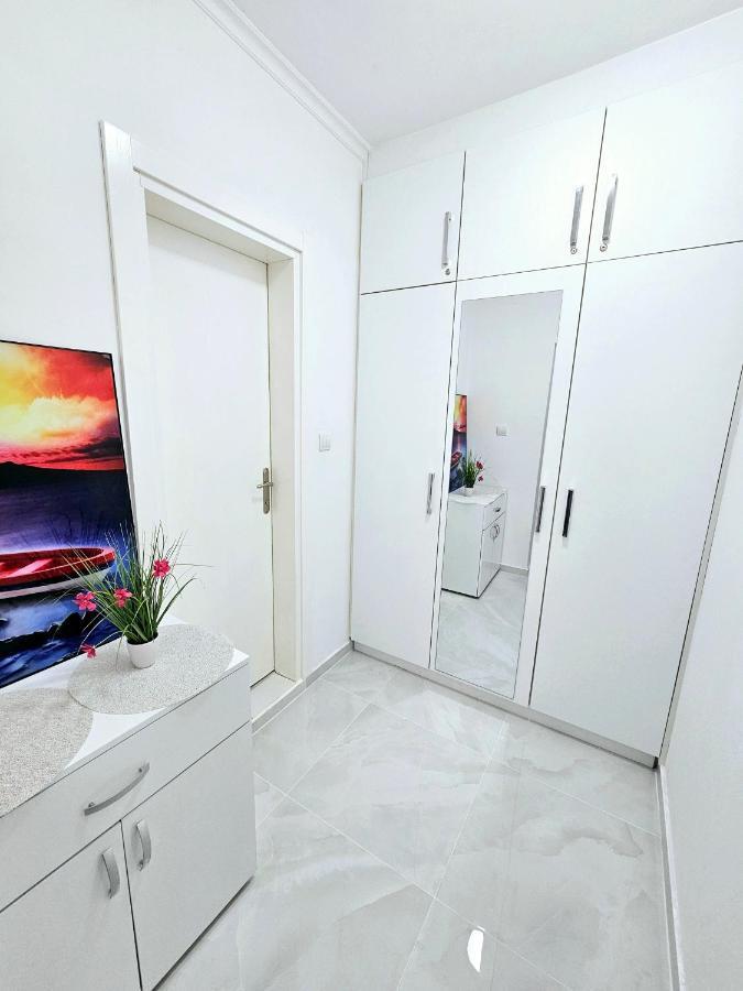 Studio Apartment With Balcony 300M From Beach Sunny Beach Exterior photo